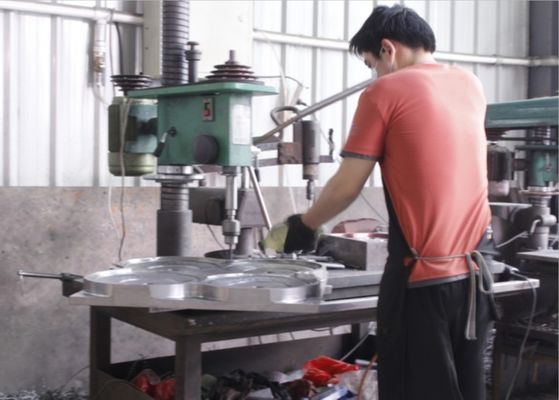 Η μελαμίνη σκευών για την κουζίνα καλύπτει τη υψηλή ακρίβεια φορμών συμπίεσης κύπελλων