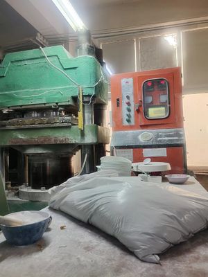 Χημική σκόνη UC1P ρητίνης MF 108-78-1 για Dinnerware μελαμινών