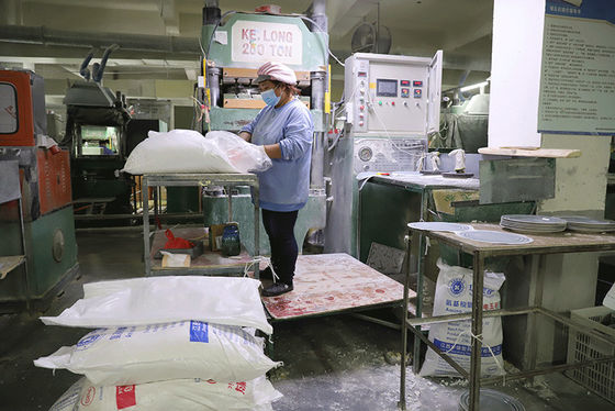 Επιτραπέζιο σκεύος που καθιστά την ένωση φορμαλδεΰδης σκονών σχήματος μελαμινών μη τοξική